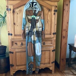 Men Star Wars Yoda hooded one piece pajamas - size S